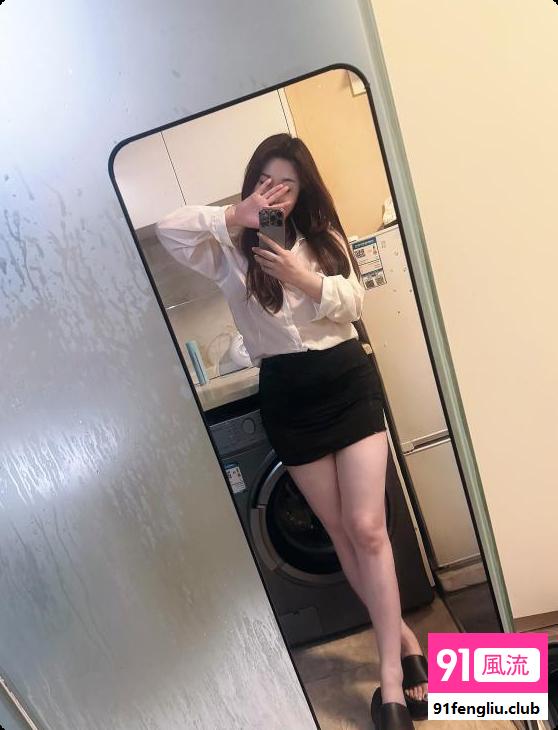 肉感肥臀小骚b